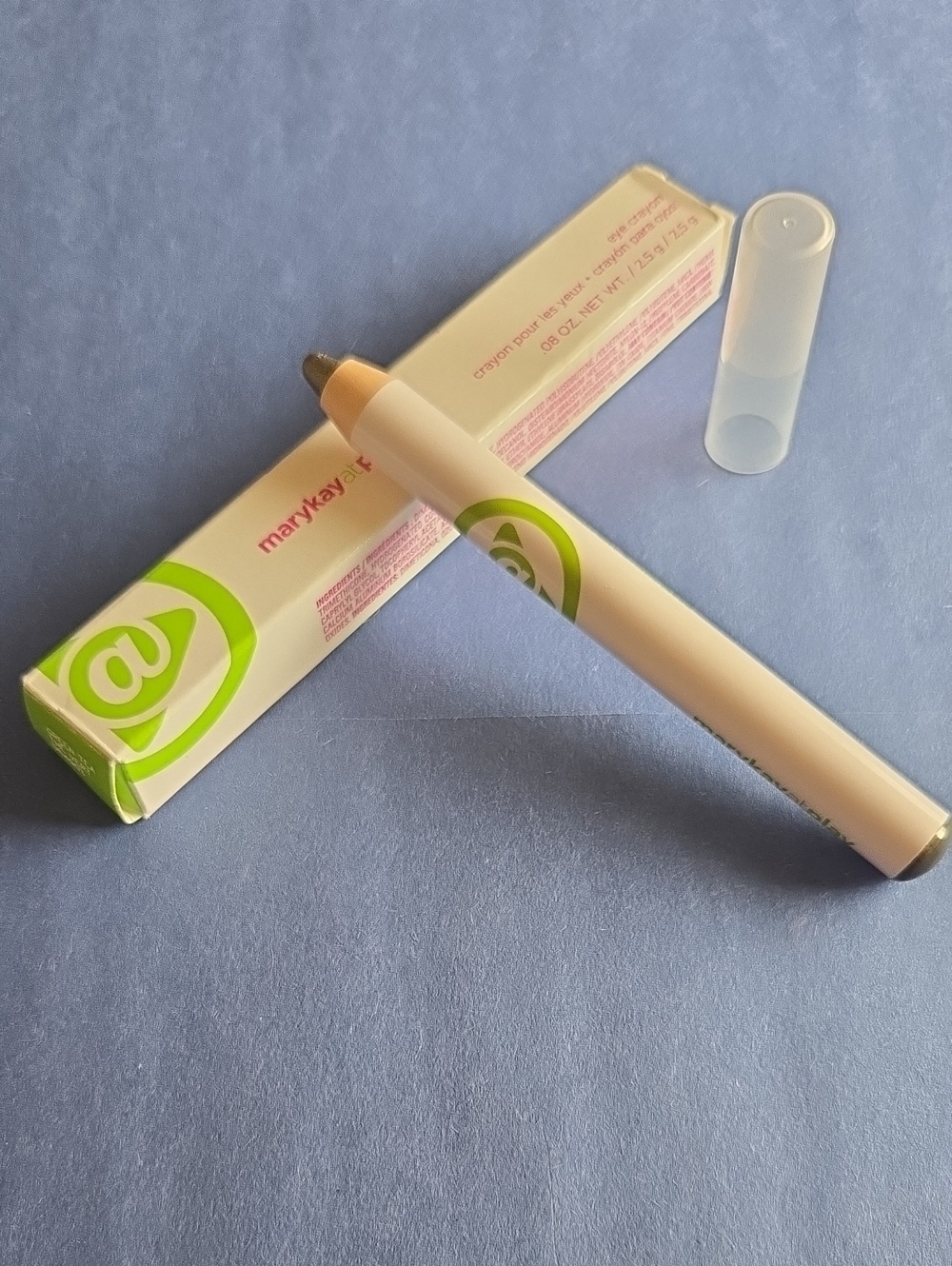 Discontinued ✨️Mary Kay @ Play Green Tea Eye Crayon✨️